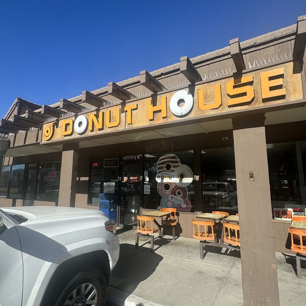 OJ's Donuts House - Outside - Donuts Near Me - Big Bear Lake, California