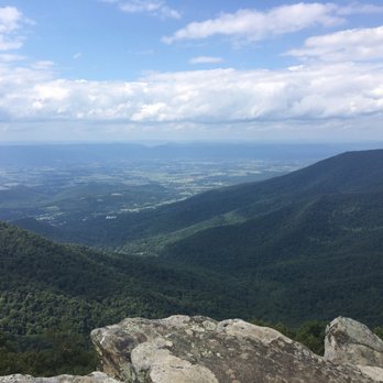 Hawksbill Trail - Hiking Near Me - Luray, Virginia