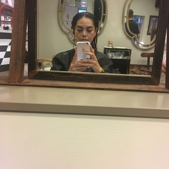 Blow Dry Bar - Hair Salons Near Me - Madrid, M Blow Dry Bar - Hair Salons Near Me - Madrid, M