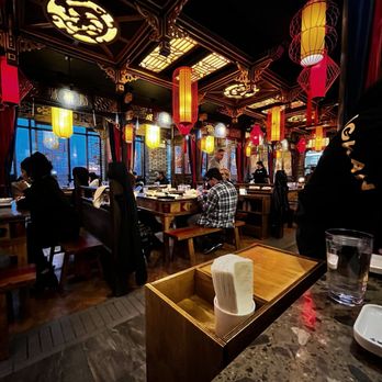 Shoo Loong Kan Hotpot - Main eating area - Hot Pot Near Me - Chicago, Illinois Shoo Loong Kan Hotpot - Main eating area - Hot Pot Near Me - Chicago, Illinois