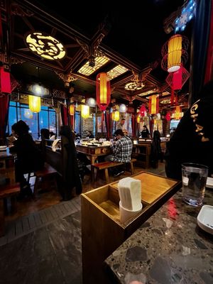 Shoo Loong Kan Hotpot by null
