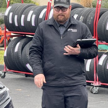 Jiffy Lube - Andrew...taking Customer Service to the next level! - Oil Change Stations Near Me - Paso Robles, California