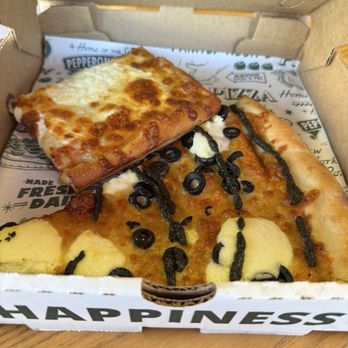 Prince Street Pizza - The Green Machine - Gluten Free (Personal) and Four Cheese - Gluten Free (Personal) *NO SAUCE* - Pizza Near Me - Tempe, Arizona Prince Street Pizza - The Green Machine - Gluten Free (Personal) and Four Cheese - Gluten Free (Personal) *NO SAUCE* - Pizza Near Me - Tempe, Arizona