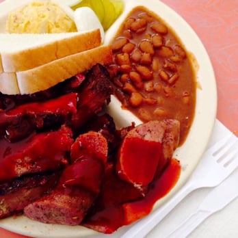 Smitty's Bar-B-Q - ows a plate of food - Barbeque Near Me - Brownwood, Texas