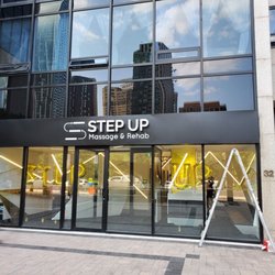 Step Up Massage & Rehab - Yonge & Wellington - Exterior