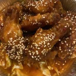Chicken wings with sweet chili sauce Chicken wings with sweet chili sauce