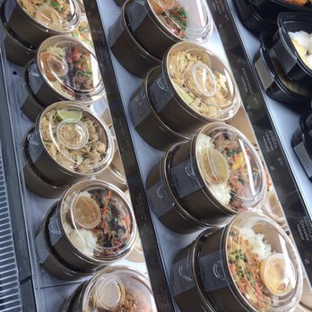 taobento - 12 references de Warm Bowl Thaï disponibles en libre-service. À consommer sur place ou à emporter. - Sushi Bars Near Me - Lille, 59
