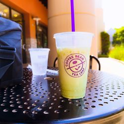 The Coffee Bean & Tea Leaf - 24 oz (large) GreenMatcha Iced Tea Latte w/ Almond Milk, light ice