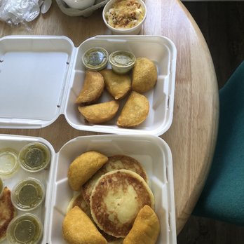 Brasa Roja - Empanada and Arepa Con queso - Latin American Near Me - Chicago, Illinois Brasa Roja - Empanada and Arepa Con queso - Latin American Near Me - Chicago, Illinois