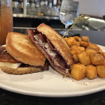 Graphite - Blackberry Brie Bliss - Tapas/Small Plates Near Me - Columbia, Illinois