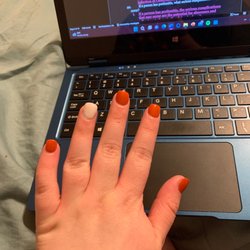 City Nails