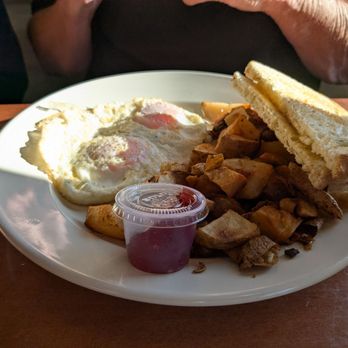 Rooster’s Cafe - Eggs and potatoes - Breakfast & Brunch Near Me - Cody, Wyoming Rooster’s Cafe - Eggs and potatoes - Breakfast & Brunch Near Me - Cody, Wyoming