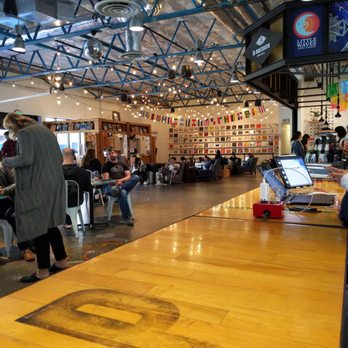 KEXP 90.3 FM - Radio Stations Near Me - Seattle, Washington
