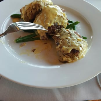 Yellow Dog Cafe - Crab cakes - Seafood Near Me - Malabar, Florida Yellow Dog Cafe - Crab cakes - Seafood Near Me - Malabar, Florida