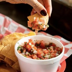 Taco Chula - Chips & Pico de Gallo
