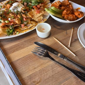 Yard House - Chicken nacho appetizer and boneless chicken Boneless Wings appetizer - Bars Near Me - Fresno, California