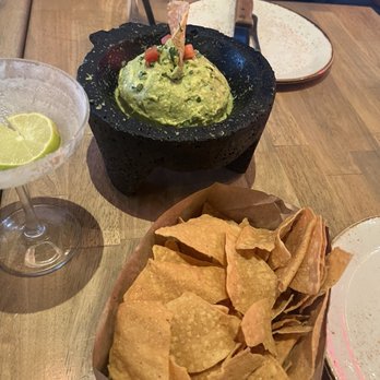 Southern Table Kitchen & Bar - Guacamole - Southern Near Me - Pleasantville, New York Southern Table Kitchen & Bar - Guacamole - Southern Near Me - Pleasantville, New York