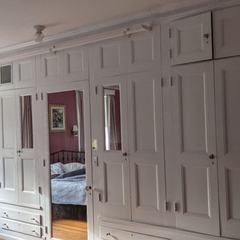 Wedgeway Bed and Breakfast - Original closets Austin and Ruth Suite. Such innovation in 1920s! - Bed & Breakfast Near Me - Manchester, Connecticut Wedgeway Bed and Breakfast - Original closets Austin and Ruth Suite. Such innovation in 1920s! - Bed & Breakfast Near Me - Manchester, Connecticut