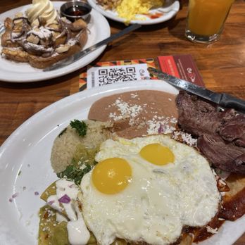 Cafe De Olla - Chilaquiles Divorciados - American Near Me - Monrovia, California