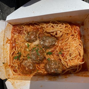 Guicho's Eatery - Italian Near Me - Carpinteria, California