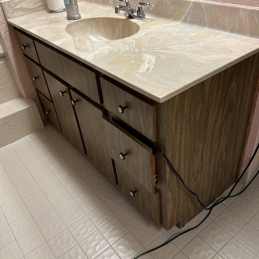 Bryan's Cabinet Refacing - Before - Cabinetry Near Me - Hudson, Florida