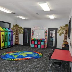 Masterthinkers - Our classrooms are colorful and engaging.