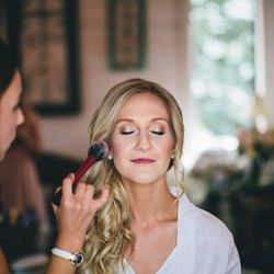 Dana Raia Bridal - Beautiful summer bride! Photo credit: Two Cents Photography