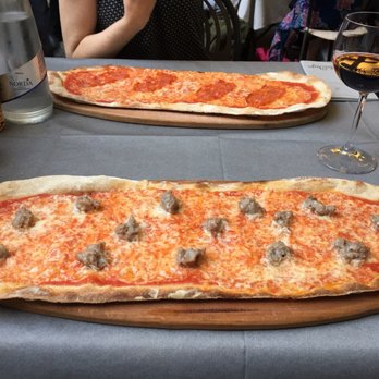 Baba Yaga - Liked the very thin crust. Different! - Steakhouses Near Me - Bellagio, Colorado