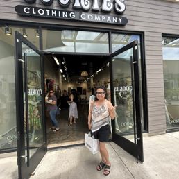 Our hotel is right next to this beautiful mall! Down to earth prints, lovely pieces and great prices! Staff is so helpful and friendly! Our hotel is right next to this beautiful mall! Down to earth prints, lovely pieces and great prices! Staff is so helpful and friendly!