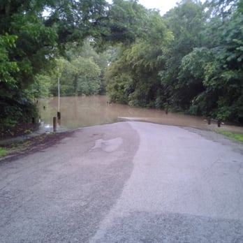 Quanah Parker Park - Road leading into park. River usually on right is dead ahead! Looking in a westerly direction. - Parks Near Me - Fort Worth, Texas Quanah Parker Park - Road leading into park. River usually on right is dead ahead! Looking in a westerly direction. - Parks Near Me - Fort Worth, Texas