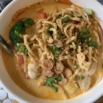 Thai Noodle Bar - Chiang Mai Noodle Soup with tofu - Thai Near Me - Quincy, Massachusetts Thai Noodle Bar - Chiang Mai Noodle Soup with tofu - Thai Near Me - Quincy, Massachusetts