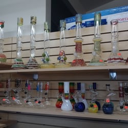 Cigarette Store - Nice water pipe. Very good on prices.
