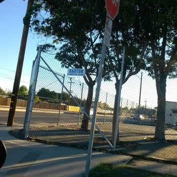 Barton Elementary School - Elementary Schools Near Me - Long Beach, California