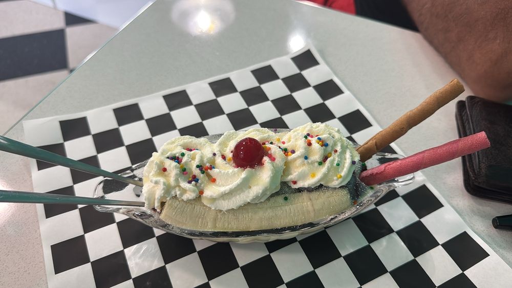 Divas Crepe on a Stick Image