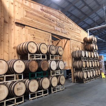 Rogue Spirits Sunset Bar - Bars Near Me - Newport, Oregon