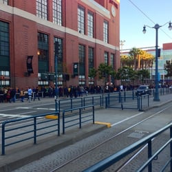 MUNI Station - 2nd & King