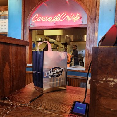 Garrett Popcorn Shops by null