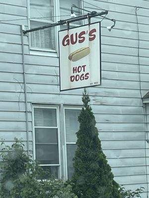 Gus's Hotdogs by null