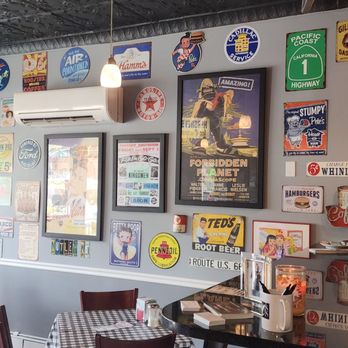 Muggsy's Sweet Shoppe - Coffee & Tea Near Me - Nutley, New Jersey