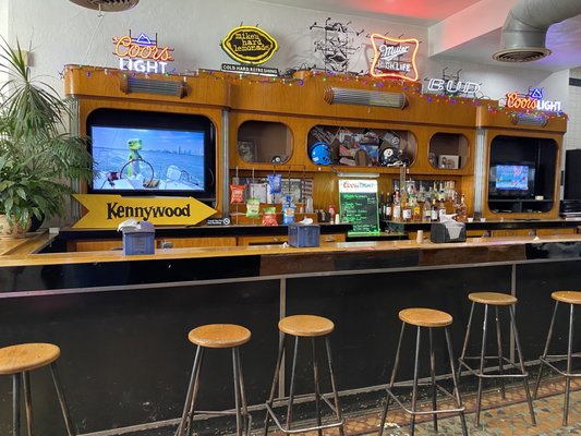 Triangle Bar & Grill by null