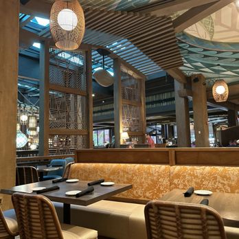 Kona Cafe - Interior - Sushi Bars Near Me - Lake Buena Vista, Florida