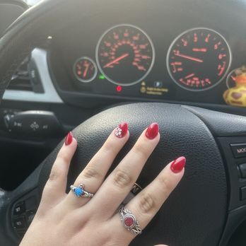 Cute Nails - Waxing Near Me - Oconomowoc, Wisconsin