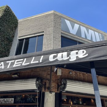 Fratelli Cafe - Outside - Coffee & Tea Near Me - Los Angeles, California Fratelli Cafe - Outside - Coffee & Tea Near Me - Los Angeles, California