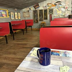 Advada's Café - Decor