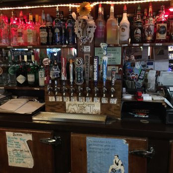 Eastern Pearl Restaurant - More on tap , good spread - Cocktail Bars Near Me - Portland, Oregon