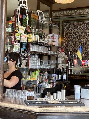The Ten Bells by null