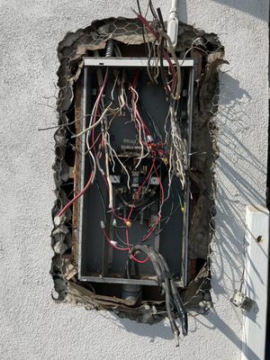Breaker Panel Specialist Logo