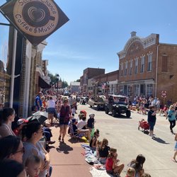 The Burg - 4th of July parade