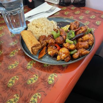 Peking-Tokyo Express - General Sho chicken - Chinese Near Me - Lakewood, Colorado