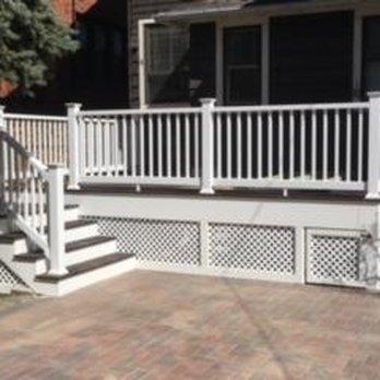 Chicago Porch Authority - Evanston - Trex Woodland Brown decking, Fiberon composite railing - Decks & Railing Near Me - Chicago, Illinois Chicago Porch Authority - Evanston - Trex Woodland Brown decking, Fiberon composite railing - Decks & Railing Near Me - Chicago, Illinois